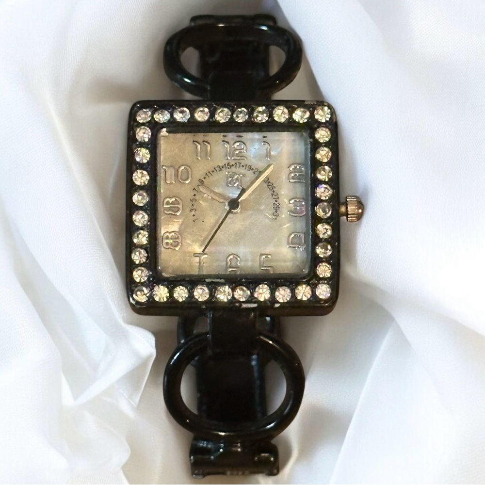 BT black cuff band analog watch